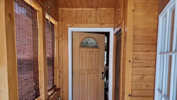 Old Town, ME 04468,97 Veazie ST