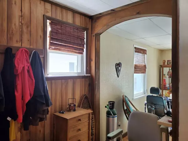 Old Town, ME 04468,97 Veazie ST