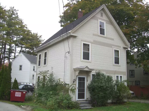 60 Chestnut ST, Gardiner, ME 04345