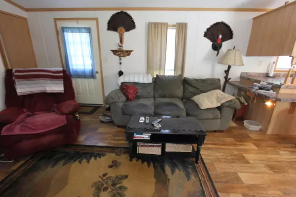 Winthrop, ME 04364,39 Pineland DR
