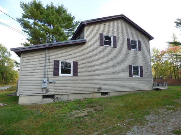 253 County RD, Milford, ME 04461