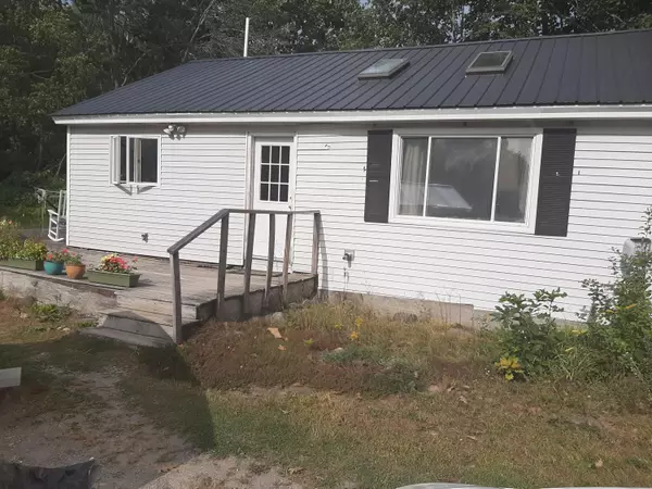 162 Park ST, Orono, ME 04473