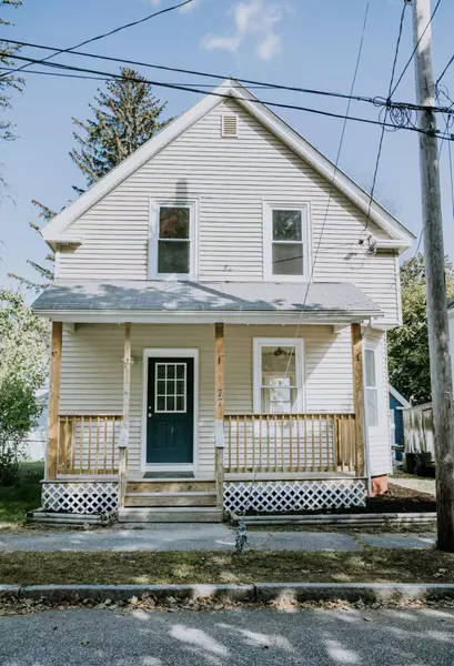 77 James ST, Auburn, ME 04210