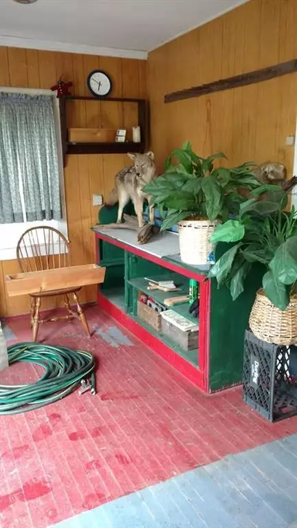 Kingfield, ME 04947,499 Main ST