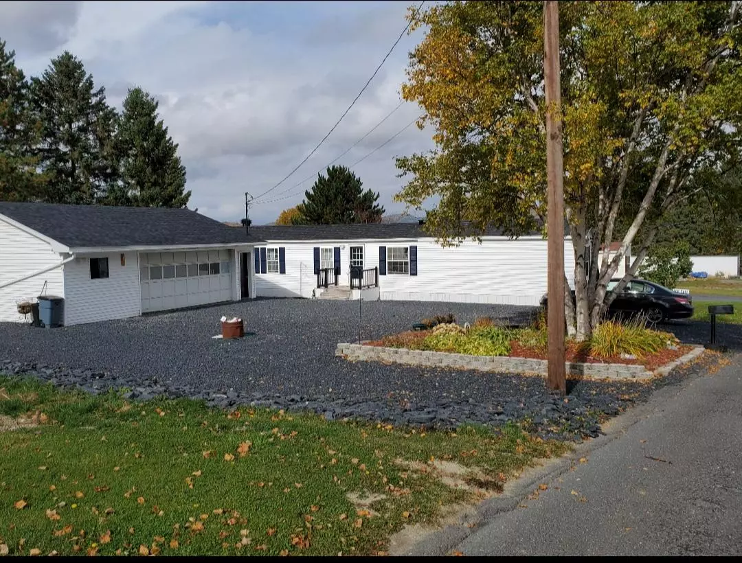 Madawaska, ME 04756,113 Crestwood Avenue