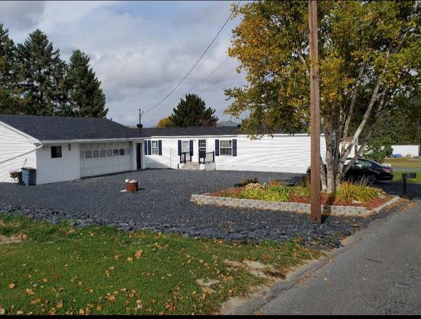 113 Crestwood Avenue, Madawaska, ME 04756