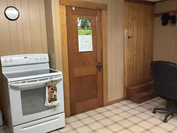 Fort Fairfield, ME 04742,171 Limestone RD