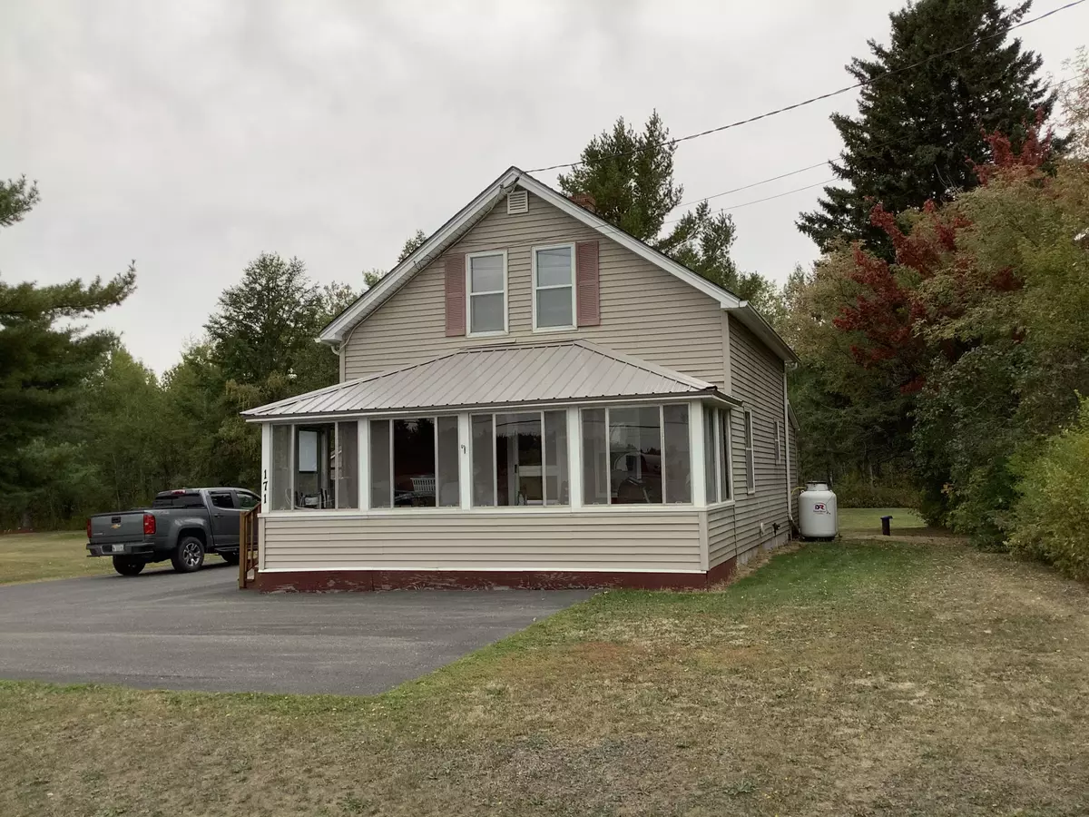 Fort Fairfield, ME 04742,171 Limestone RD