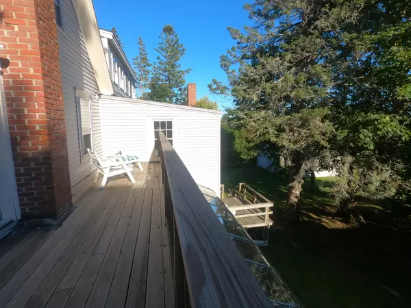 Saint George, ME 04860,102 Main ST