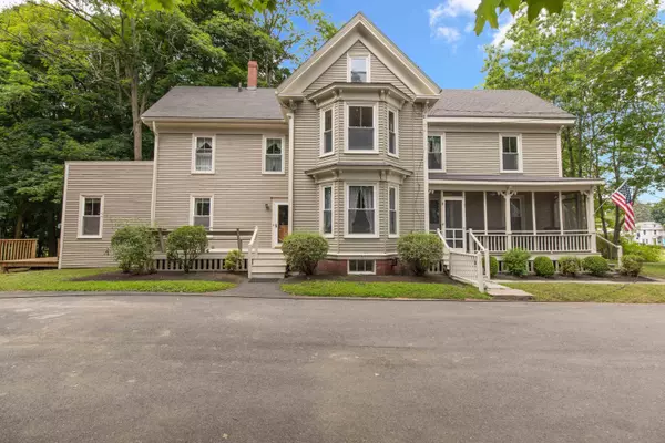 1582 Forest AVE, Portland, ME 04103