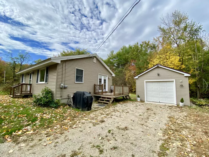 281 Penney RD, New Gloucester, ME 04260