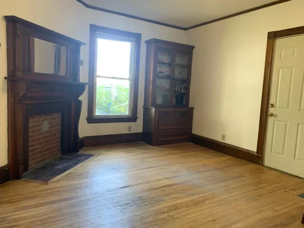 Waterville, ME 04901,3 Elm TER