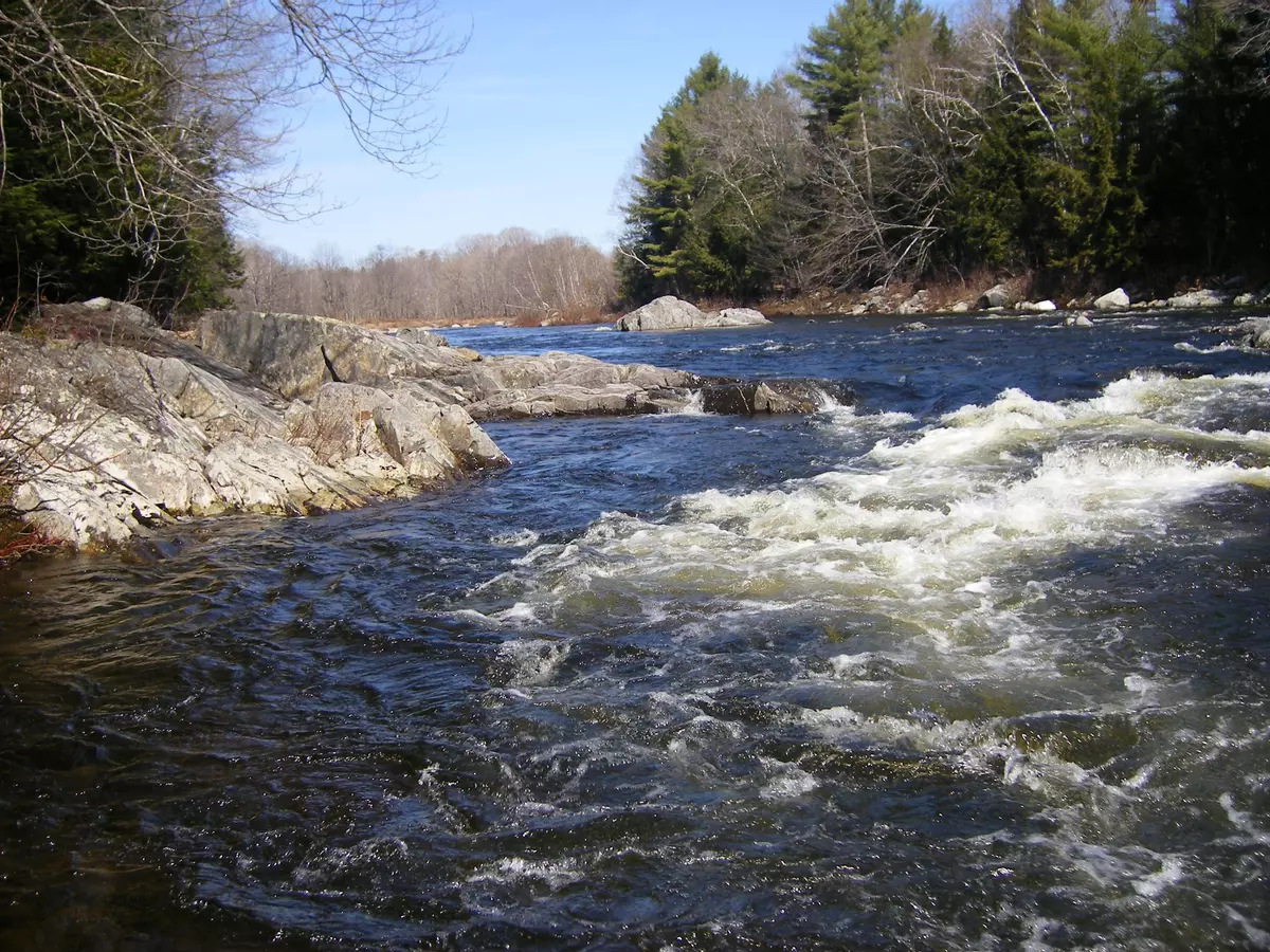 New Portland, ME 04961,880 River RD