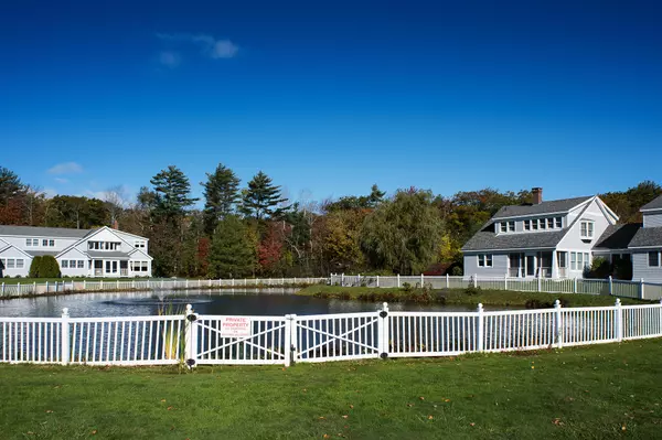 Rockport, ME 04856,45 Village WAY #38