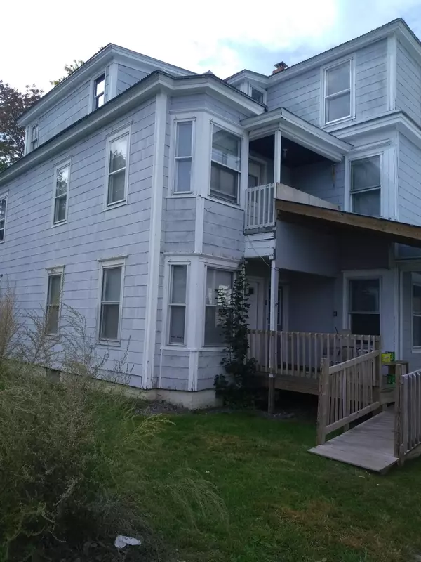 Waterville, ME 04901,4 Spring PL