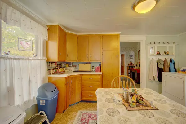 Penobscot, ME 04476,226 Southern Bay RD