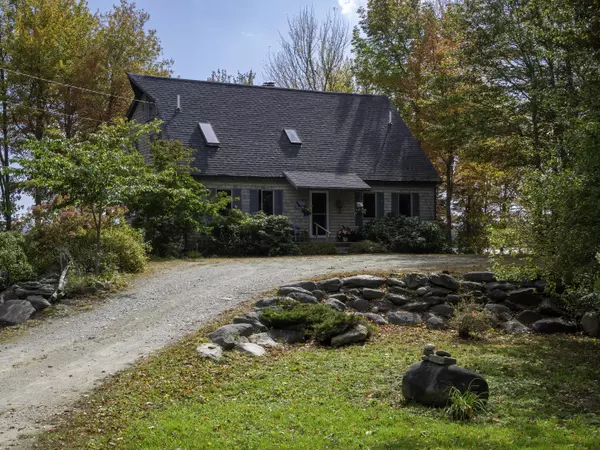 Lamoine, ME 04605,75 Bittersweet LN