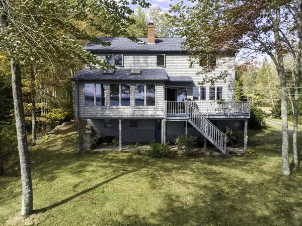 Lamoine, ME 04605,75 Bittersweet LN