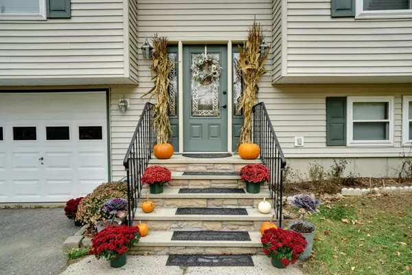 Sidney, ME 04330,2044 Eight Rod RD