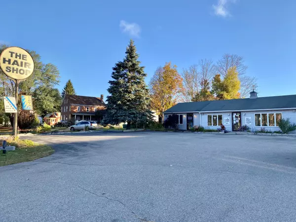 North Berwick, ME 03906,15 Main ST