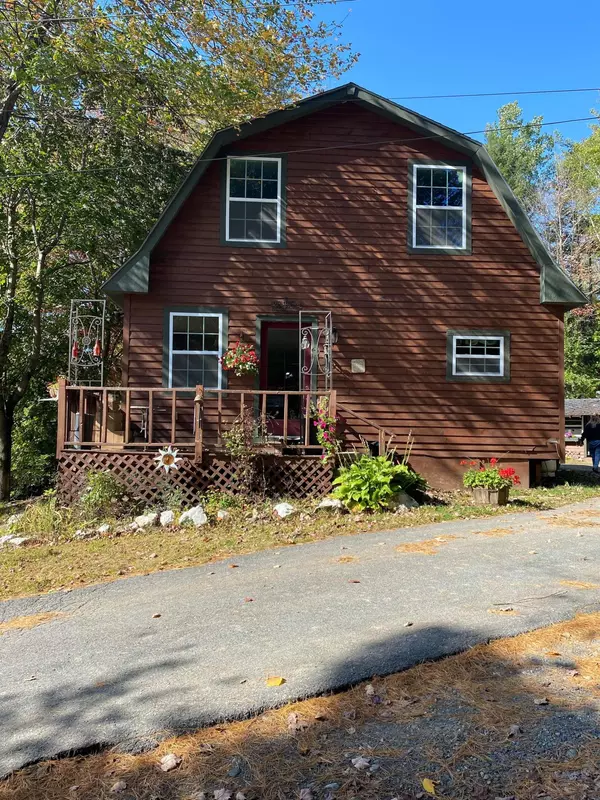 Oakland, ME 04963,173 Smithfield RD