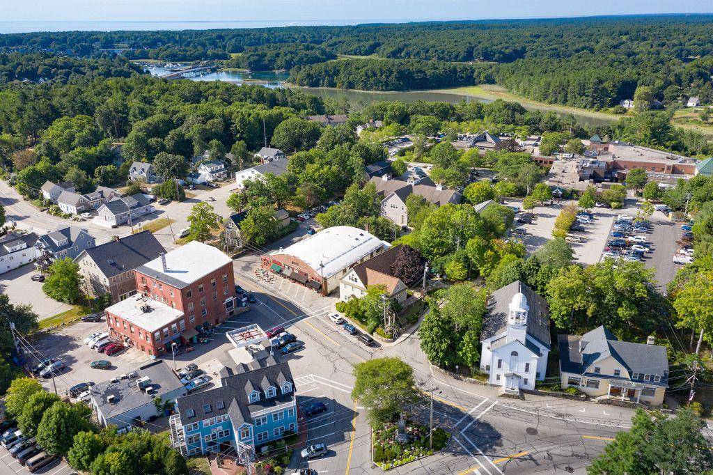 York, ME 03909,211 York ST