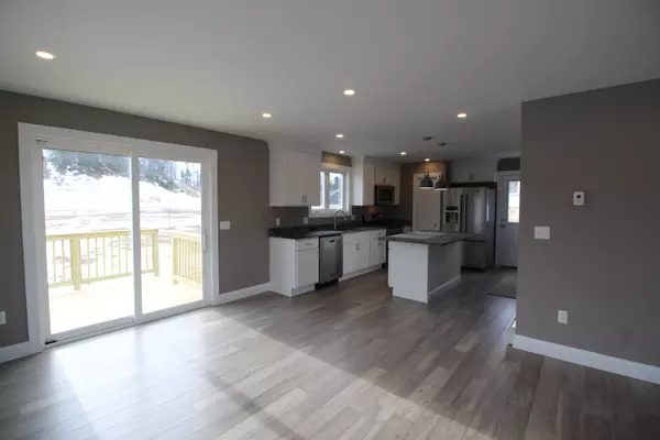 Lisbon, ME 04250,24 Wine Time CIR