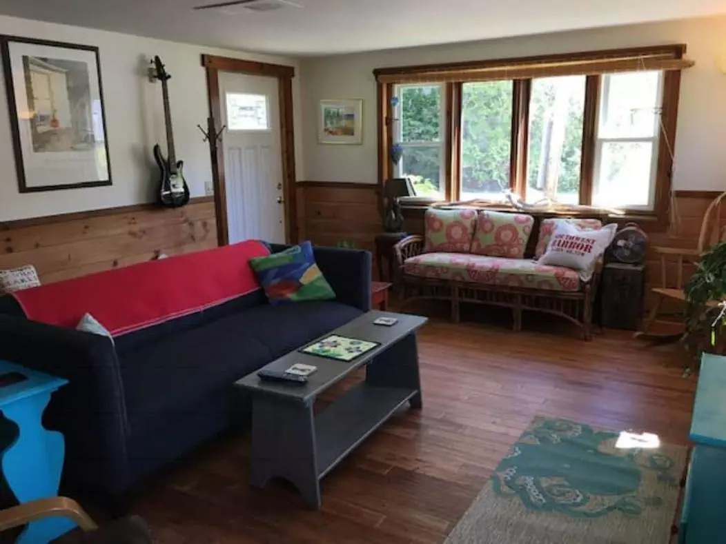 Southwest Harbor, ME 04679,4 Forest AVE