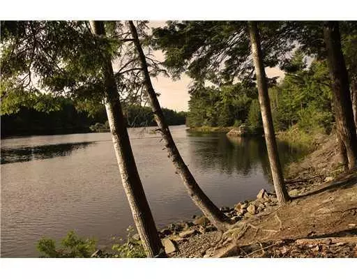 Ellsworth, ME 04605,117 Pioneer Farm WAY