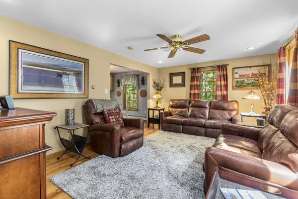 Ogunquit, ME 03907,28 Village Green DR