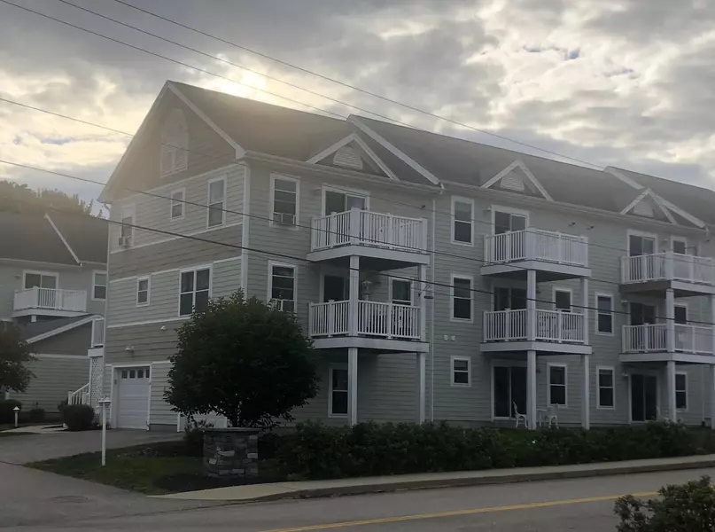 7 Heath ST #17, Old Orchard Beach, ME 04064