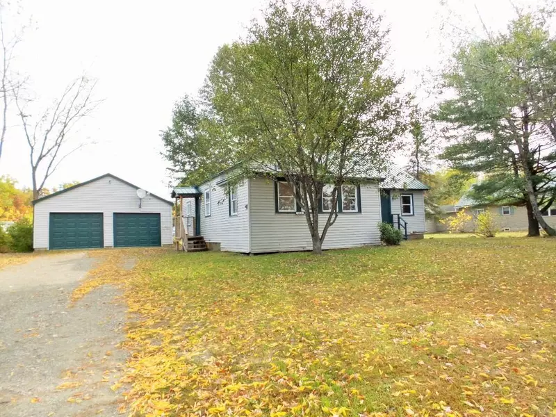 206 China RD, Winslow, ME 04901