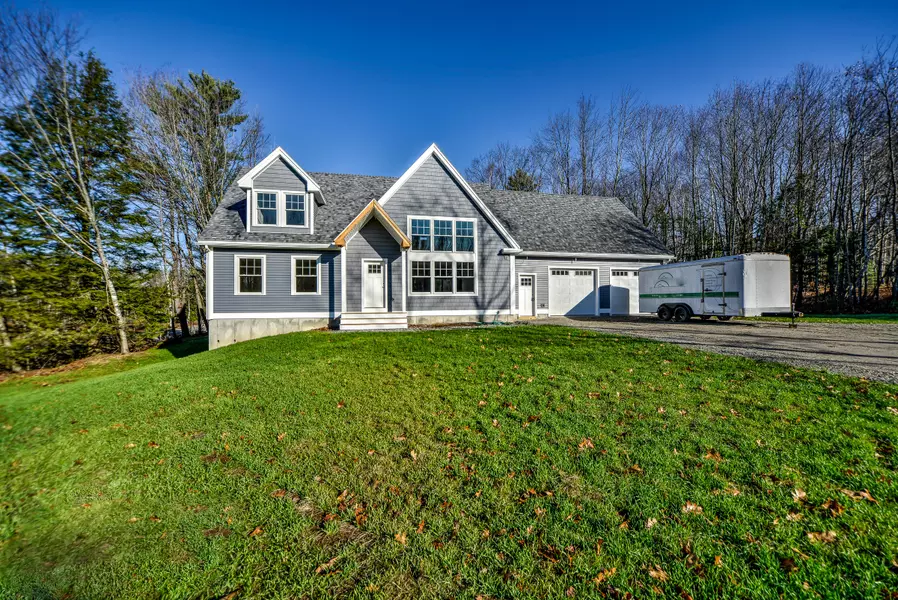 15 Rocky Avenue EXT, Topsham, ME 04086