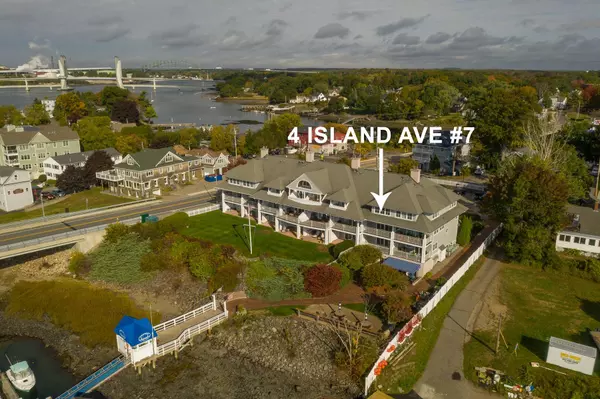 Kittery, ME 03904,4 Island AVE #Unit 7