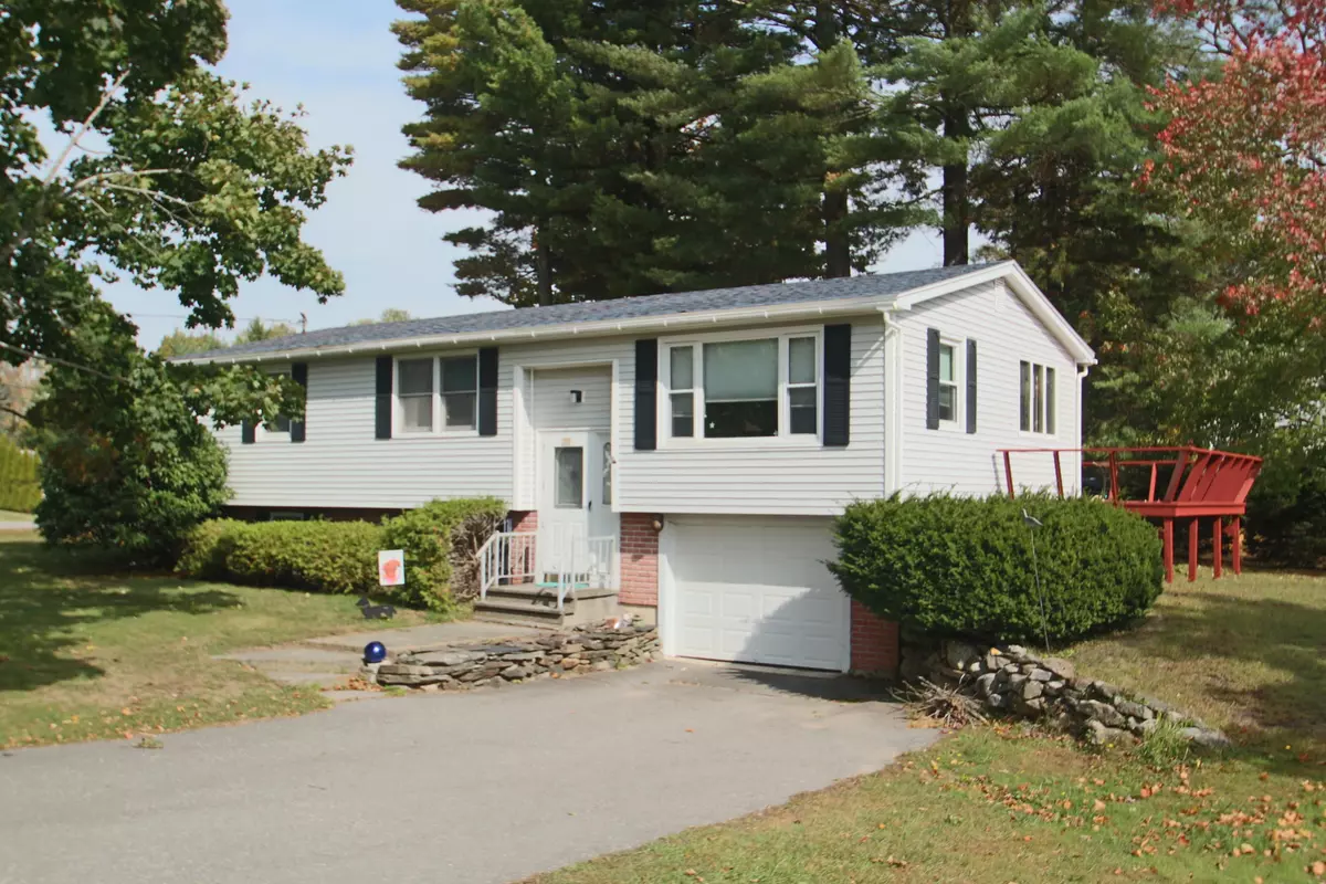 Thomaston, ME 04861,75 Booker ST