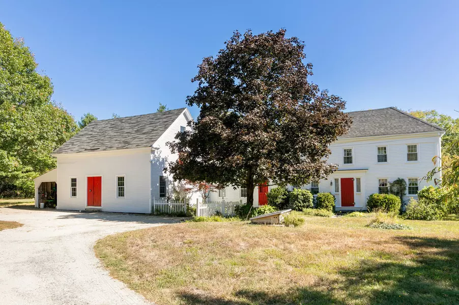 16 Parsonage RD, North Yarmouth, ME 04097