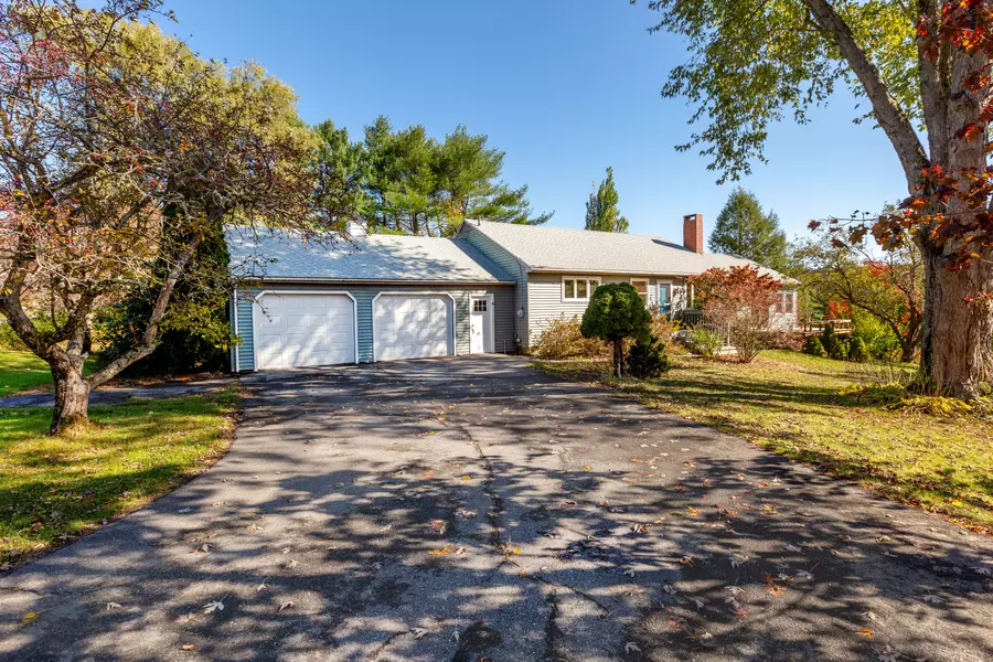 584 Birch Point RD, Wiscasset, ME 04578