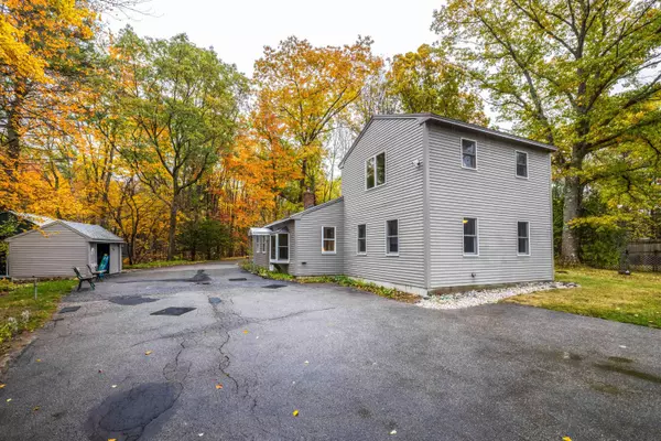 Kennebunk, ME 04043,5 Lady Slipper LN