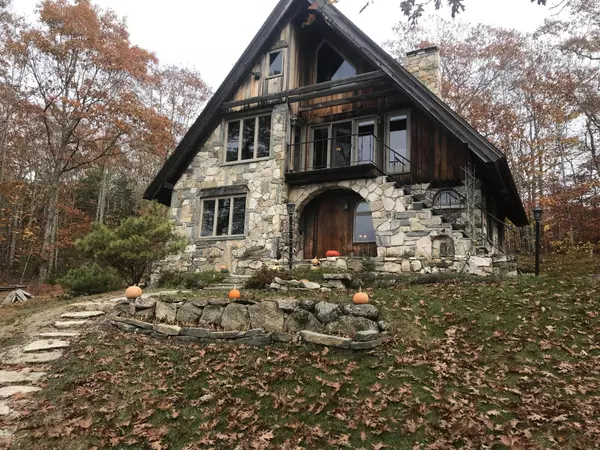 Sedgwick, ME 04676,16 Bayview AVE