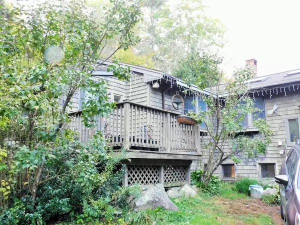 19 Candlewyck RD, Windham, ME 04062