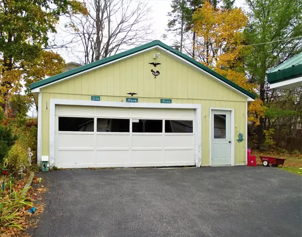 Presque Isle, ME 04769,21 and 23 Verone ST