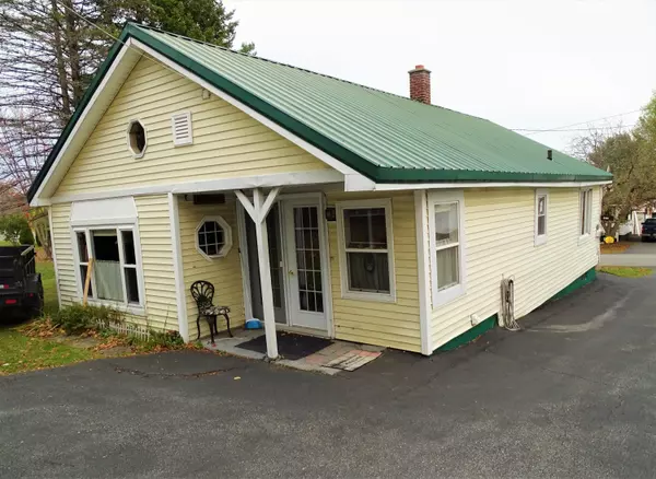 Presque Isle, ME 04769,21 and 23 Verone ST