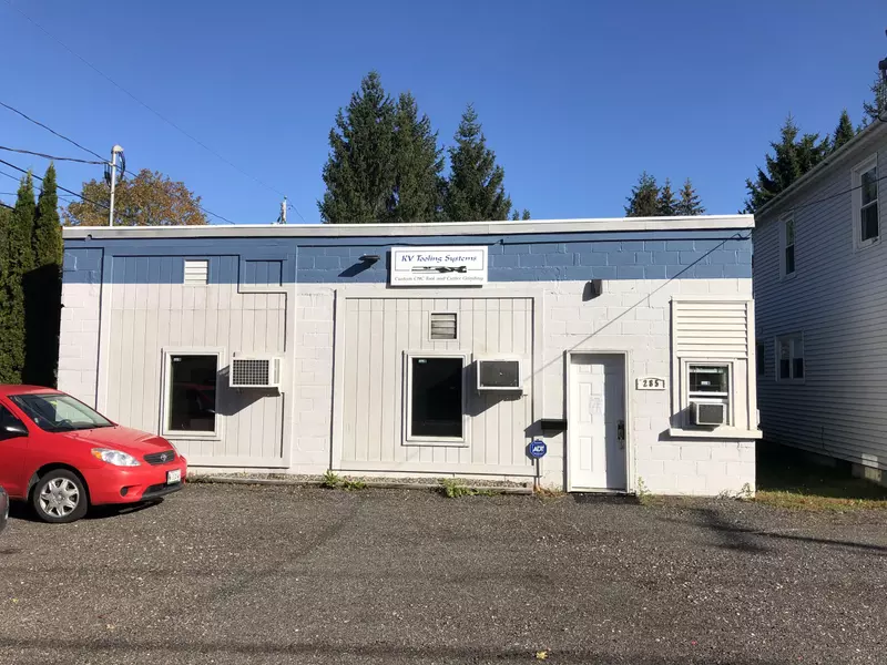 285 Northern AVE, Augusta, ME 04330