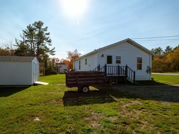 Ellsworth, ME 04605,73 North ST