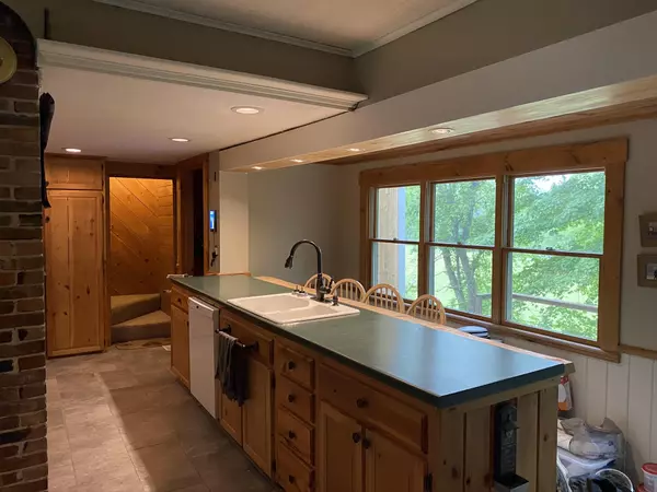 Kingfield, ME 04947,19 Riverside ST