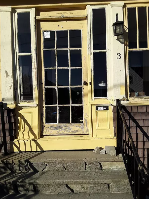 Waterville, ME 04901,3 Columbia RD