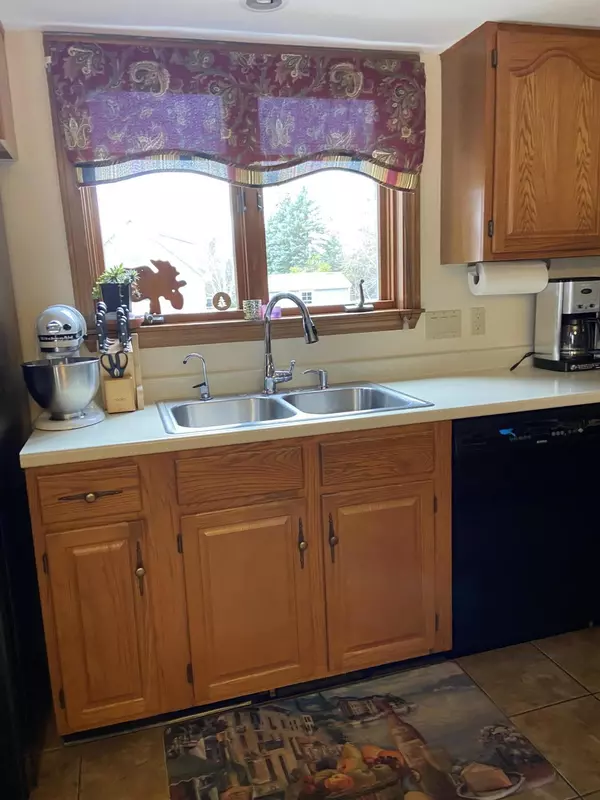 Presque Isle, ME 04769,54 University ST