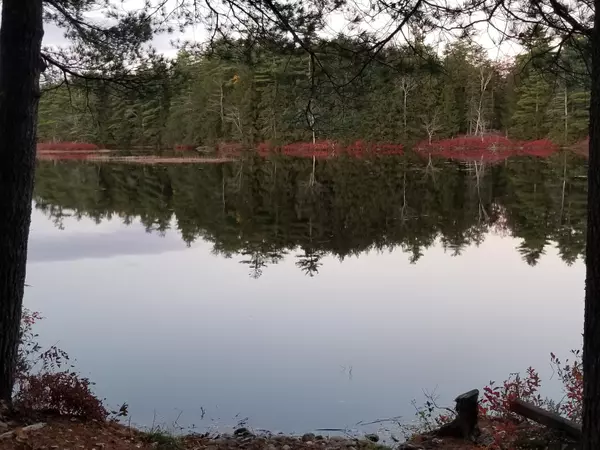 14 Quiet WAY, Liberty, ME 04949