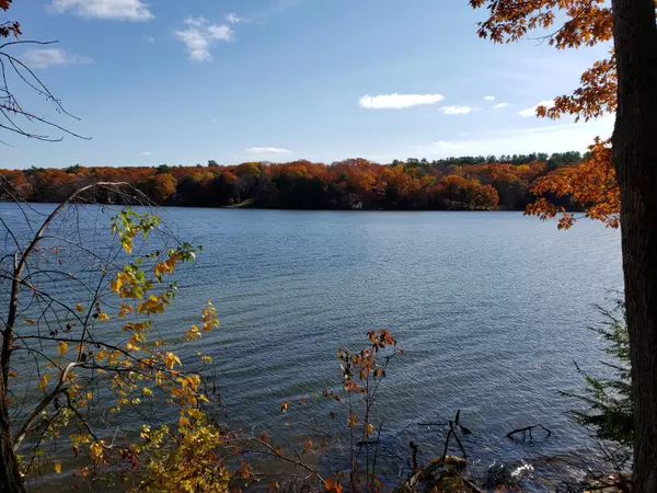 23 Birch LN, Litchfield, ME 04350