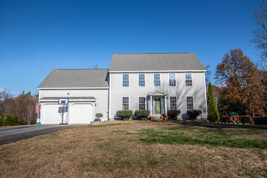 18 Elise DR, Berwick, ME 03901